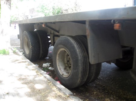 夏天如何保养卡车轮胎 夏天卡车轮胎保养方法