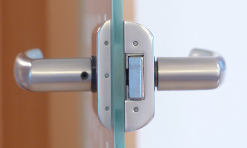 防盗门锁如何挑选  防盗门锁安装方法