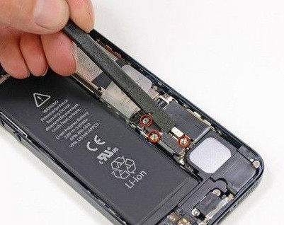 苹果手机iphone5怎么换电池教程图解
