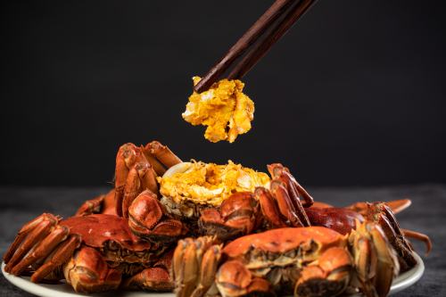 螃蟹屁股黄黄的是什么_螃蟹屁股上一坨能吃吗 这些常识要了解