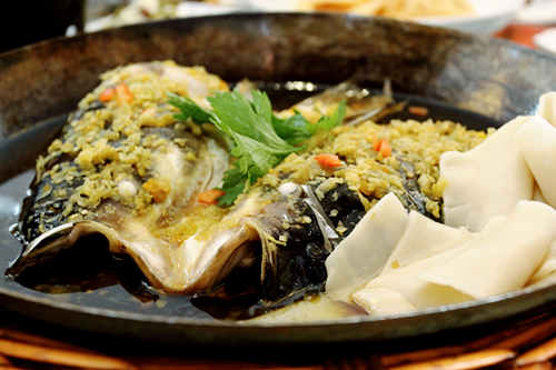 鱼头泡饼的正宗做法是什么 特色北京菜