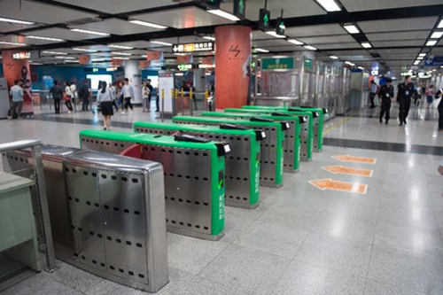 深圳地铁已全部支持扫码过闸 后续引入银联等