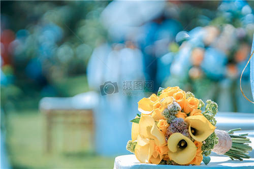 西式婚礼手捧花如何选 西式婚礼手捧花介绍（图片来源：摄图网）