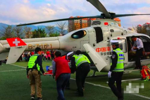 深圳直升机空中救援来啦 每架飞机均有医护人员