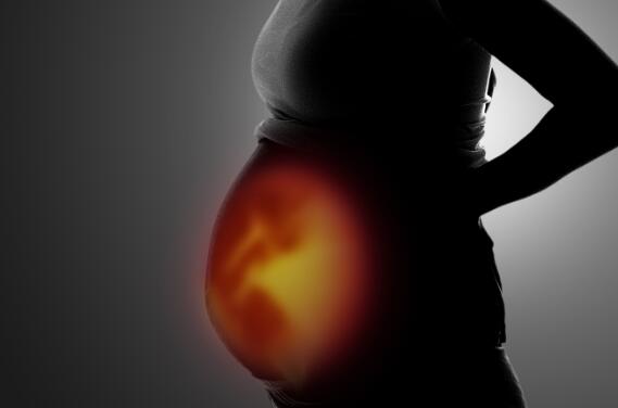 胎儿肾积水是什么原因造成的