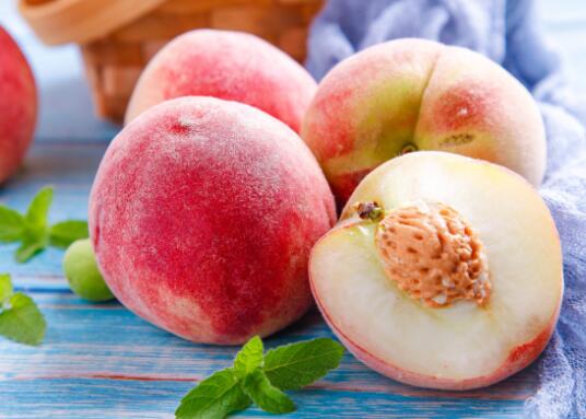 桃子的功效与作用 吃桃子的禁忌