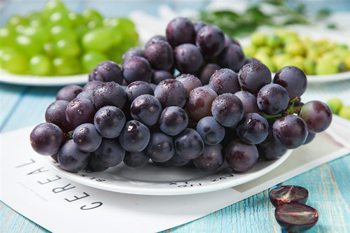 哪个品种的额葡萄最好吃 哪个品种的葡萄最甜