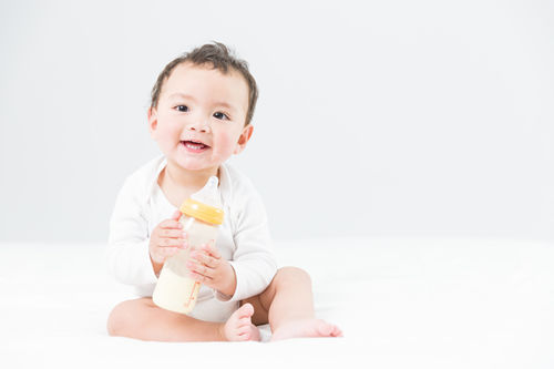 宝宝为什么不吃奶瓶?宝宝不吃奶瓶怎么办?