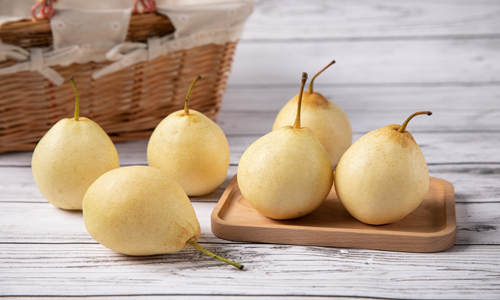 秋冬季吃梨如何润肺 试试以下几个方法