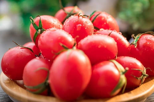 圣女果和西红柿的区别 圣女果一天可以吃多少