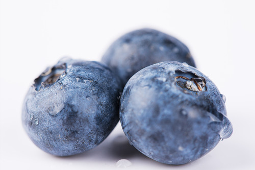 蓝莓是热性还是凉性 蓝莓的功效与作用