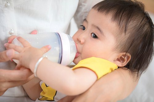 奶水不足 宝宝可以喝别人的母乳吗