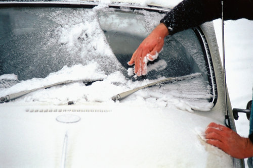 冬季车身除雪如何做不伤车呢 这6点你要注意