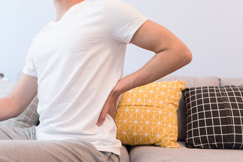 背部疼痛是什么原因引起的 背痛怎么办