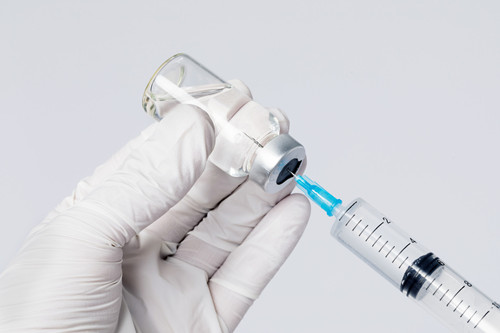 新冠病毒疫苗可能在18个月内完成是真的吗?