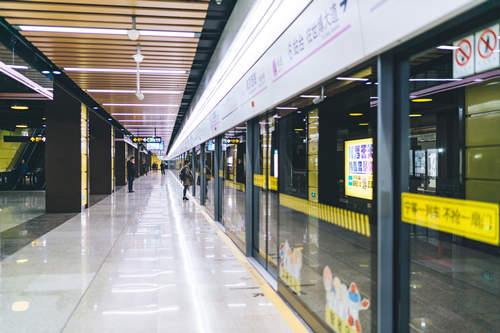 深圳地铁6、10号线8月18日开通初期运营