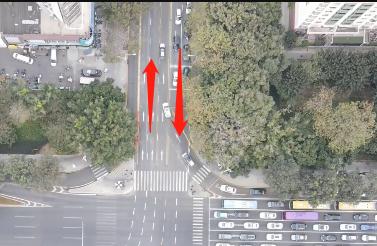 深南香梅路口实施“反转通行” 这算是逆行吗