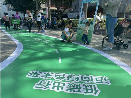 在深圳刷“乘车码”绿色出行可兑千万绿色消费券
