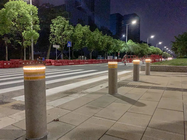 深圳又出了新款人行横道 人行横道也会发光