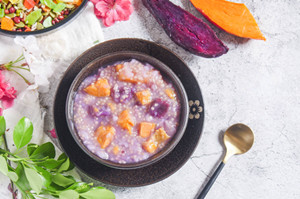 紫薯水果粥怎么做好吃 紫薯水果粥的家常做法