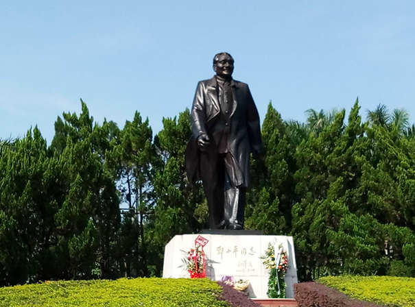 深圳莲花山公园·邓小平铜像