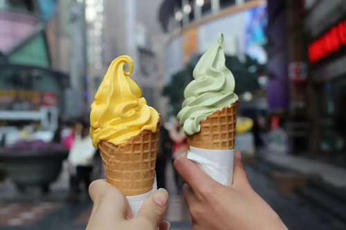 吃冰淇淋肚子痛怎么办