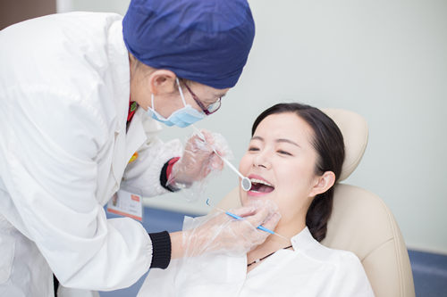 牙龈萎缩怎么治疗 牙龈萎缩可以治愈吗