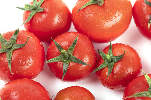 多吃西红柿有什么好处 还能提高视力