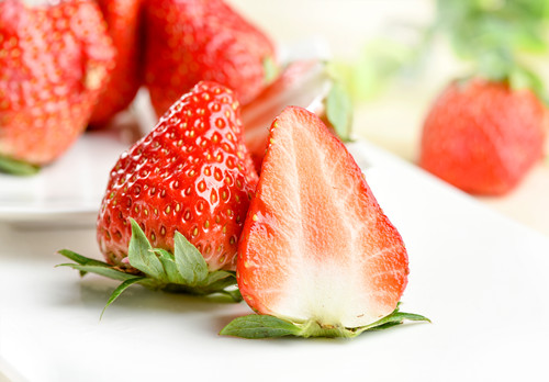 草莓可以做什么吃的 这样做很好吃