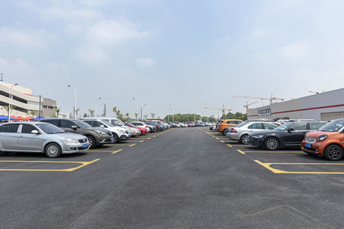 最新消息!深圳拟全市新增1300余个路边停车泊位