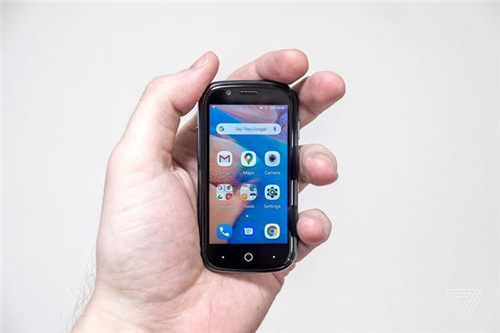 世界最小安卓手机发布 3英寸买900元