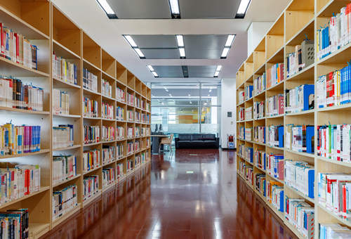 深圳光明区图书馆一楼恢复开放( 附开放时间)