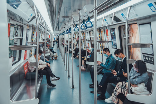 2021年深圳各地铁线路每日客流量详情分析