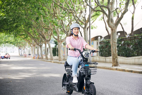 深圳骑车不戴头盔将被罚 处罚标准是多少